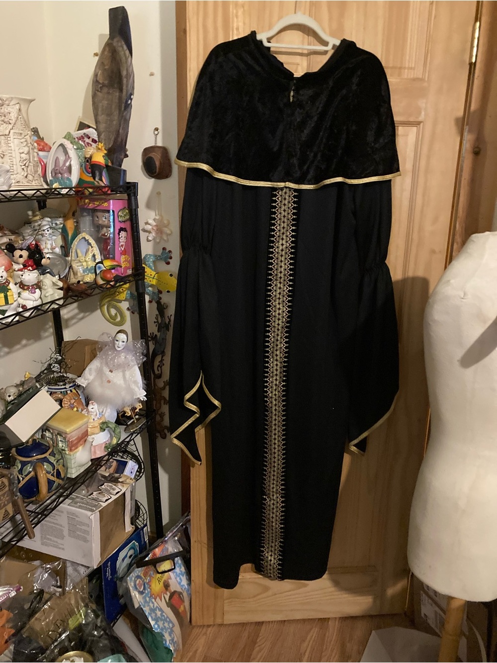 Vintage Rubies medieval renaissance dress for cosplay